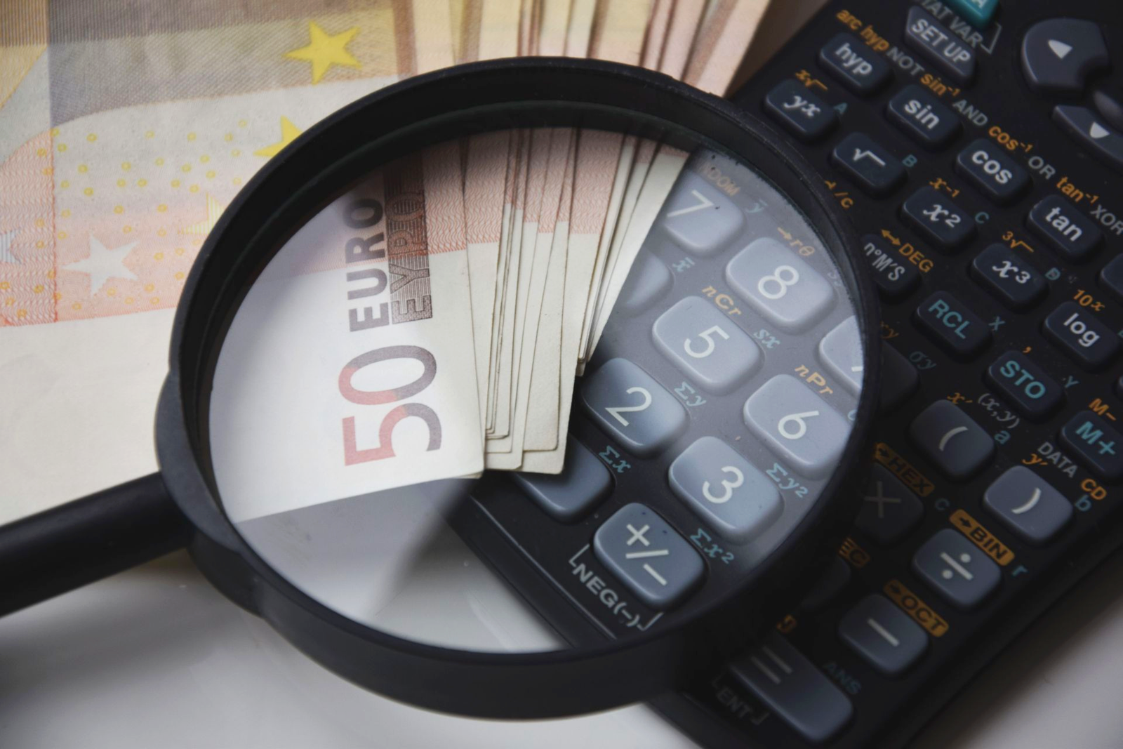 PEE pour les TPE : calcul de l’épargne salariale, billet et calculatrice